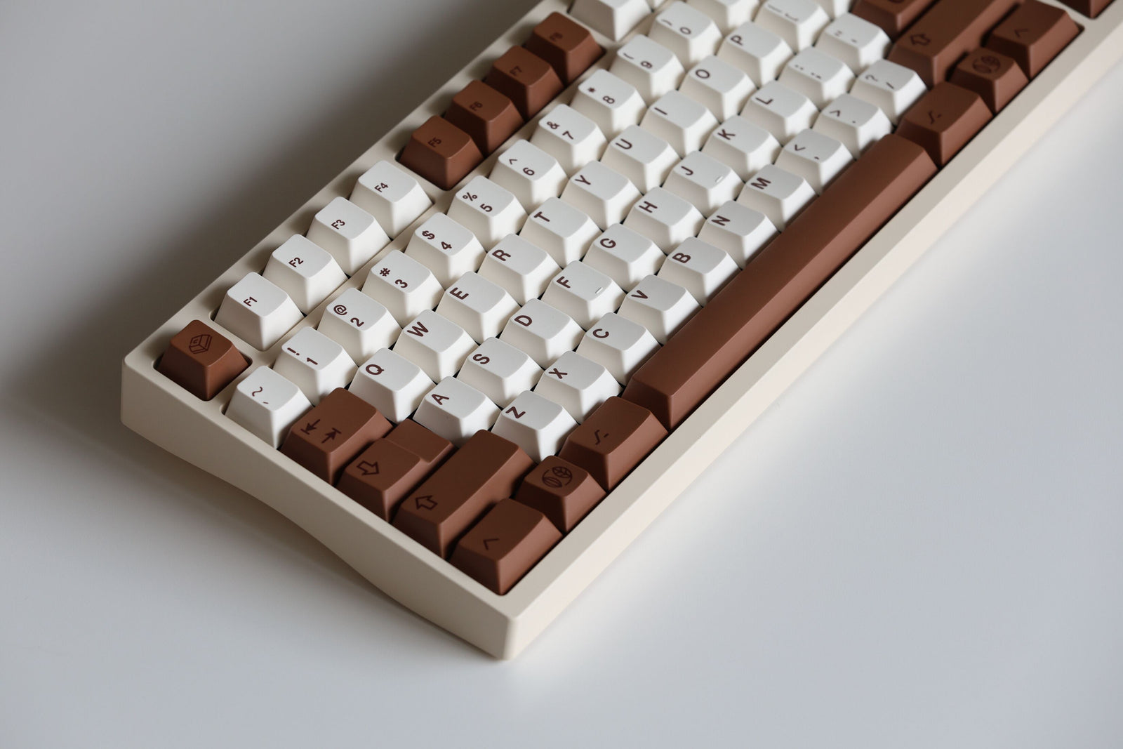 [Out of Stock] Cocoa PBT Keycap Set