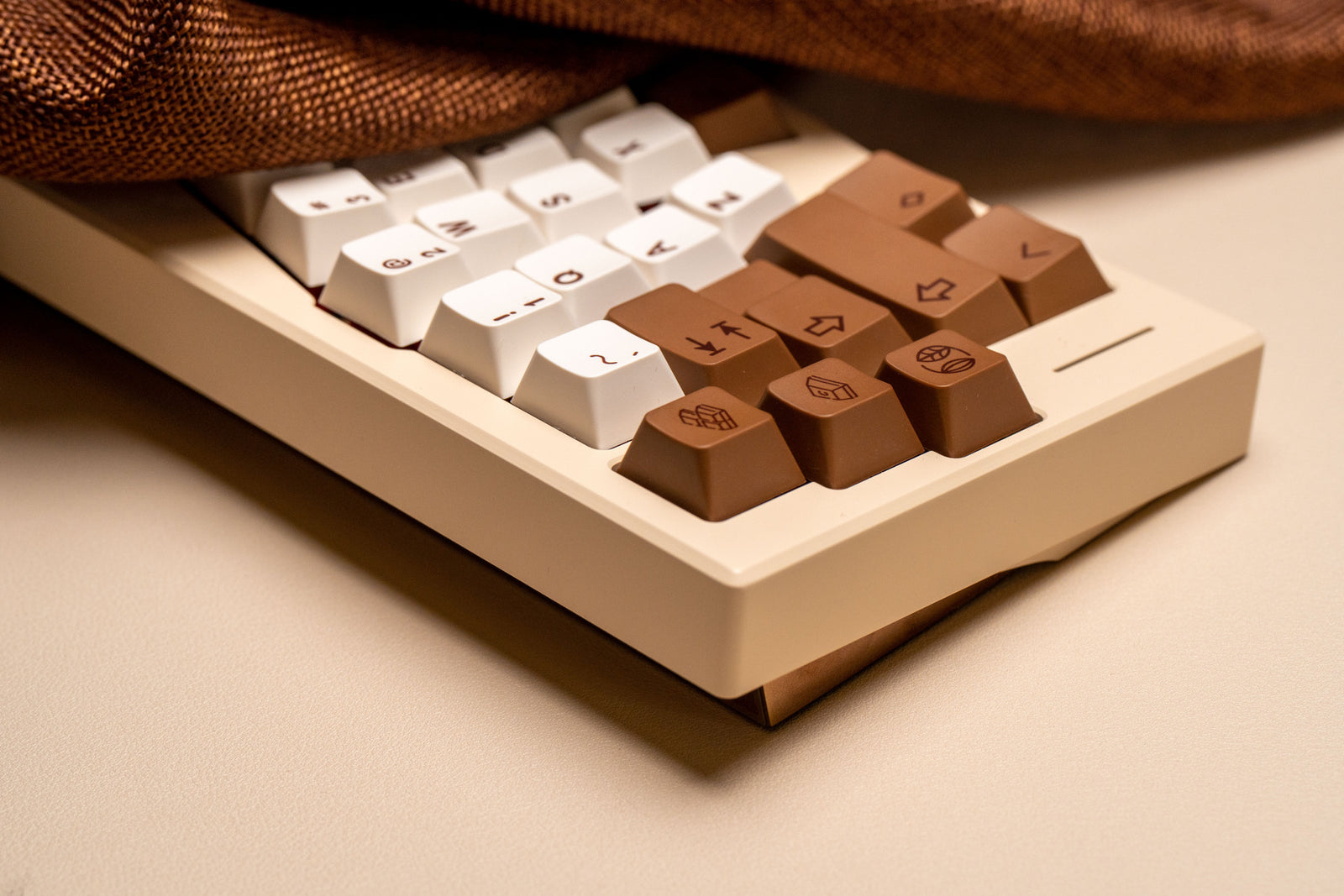 [Out of Stock] Cocoa PBT Keycap Set