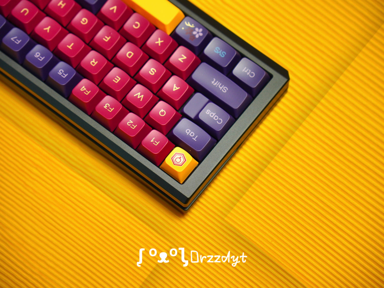 [In Stock] Geometry70 70% Mechanical Keyboard